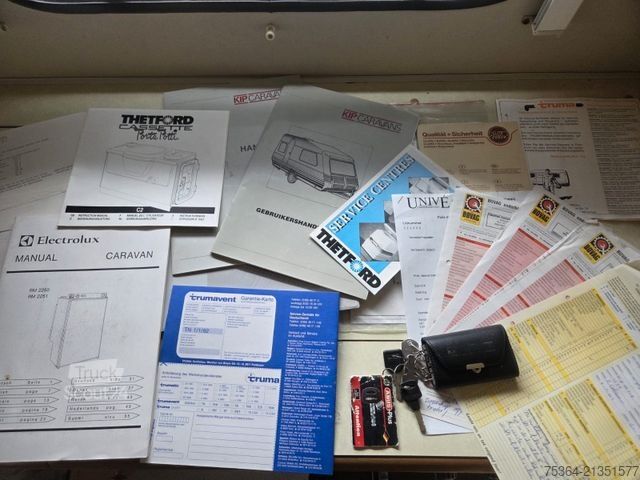 Karavan KIP KG 45 TLB Wohnwagen Toilet + Etagenbett