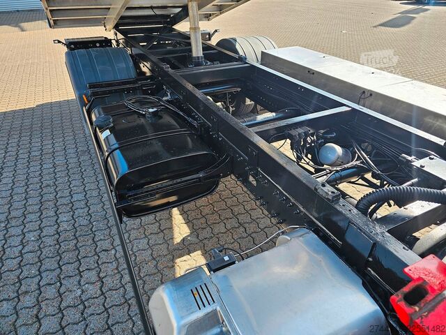 Camion benne MAN TGL 10.220