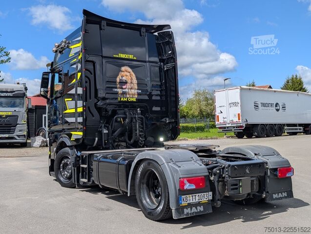 Trattore stradale volumetrico MAN TGX 18.520 LL SA Mega, "LONEWOLF"