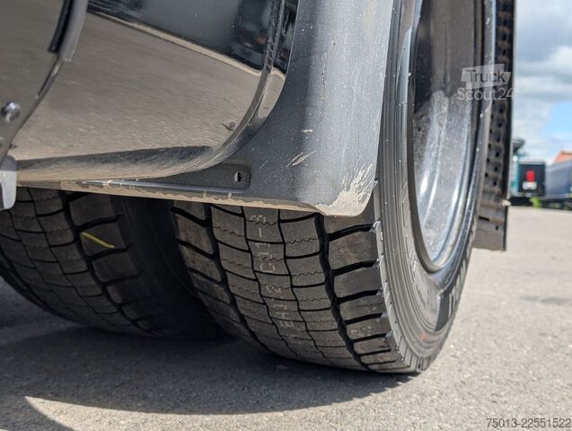 Trattore stradale volumetrico MAN TGX 18.520 LL SA Mega, "LONEWOLF"
