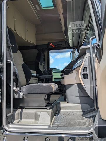 Trattore stradale volumetrico MAN TGX 18.520 LL SA Mega, "LONEWOLF"