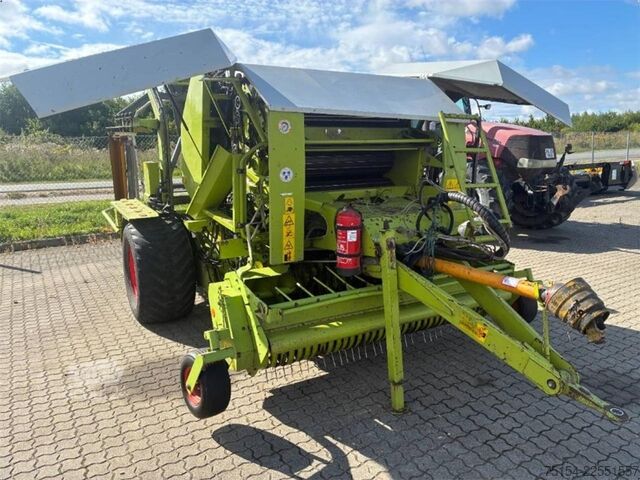 Обвивачка на бали CLAAS Rollant 255 RC Uniwrap