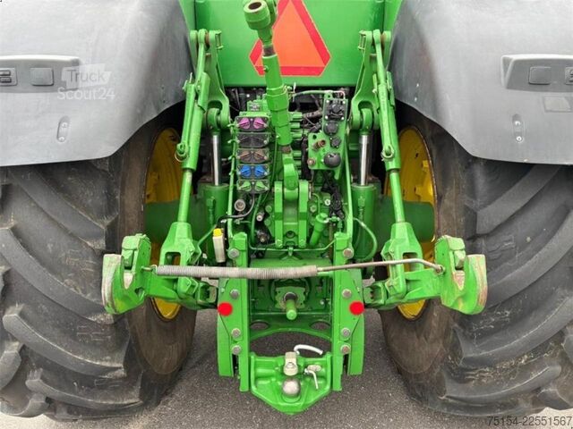 Трактор John Deere 8370R