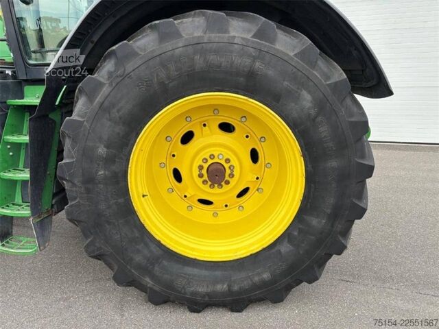 Трактор John Deere 8370R