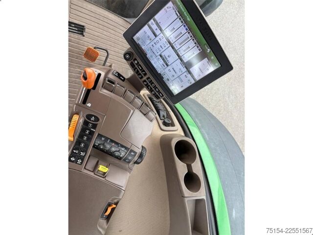 Трактор John Deere 8370R