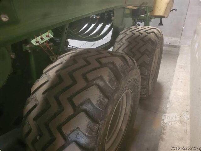 Преса за бали (селско стопанство) Krone Big Pack 4x4 XC