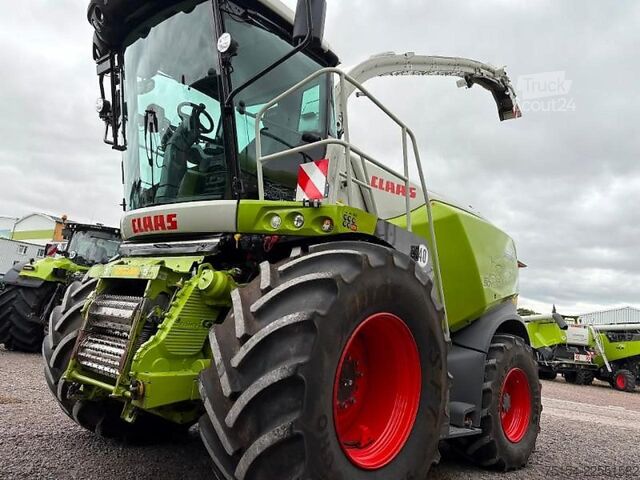 Силосоуборочный комбайн CLAAS Jaguar 970 E5