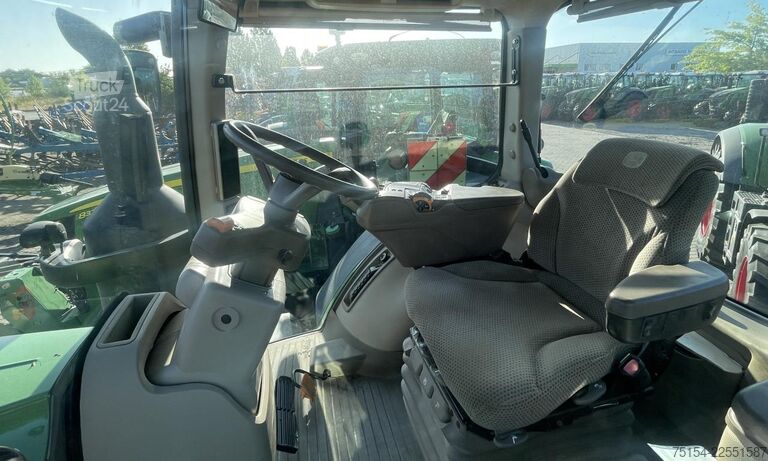 Трактор John Deere 8370 R