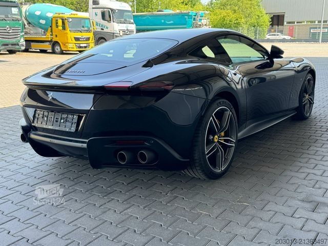 Fourgon FERRARI Roma Coupe Schwarz
