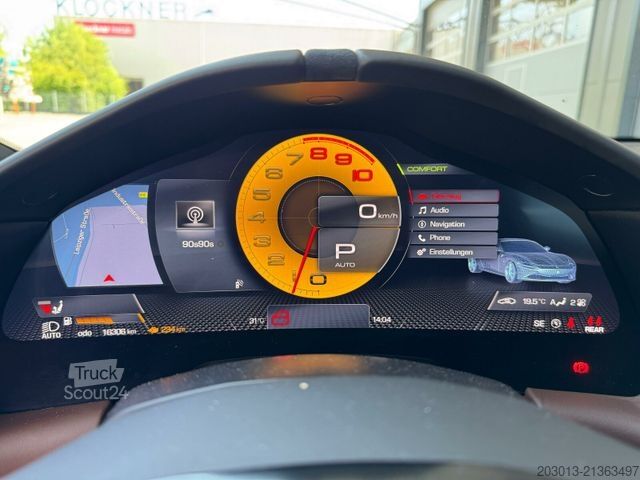 Fourgon FERRARI Roma Coupe Schwarz