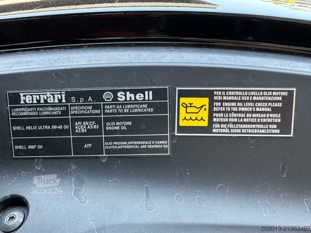 Fourgon FERRARI Roma Coupe Schwarz