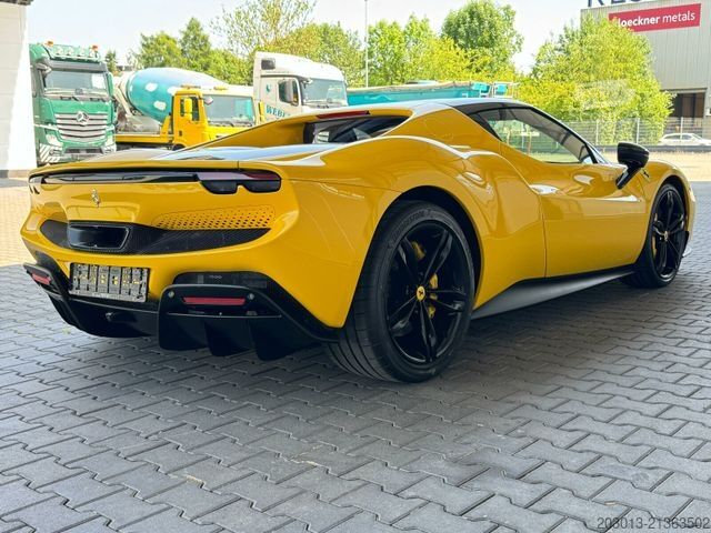 Fourgon FERRARI 296 GTB Coupe