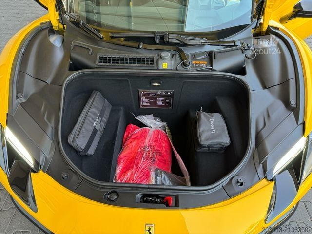 Fourgon FERRARI 296 GTB Coupe