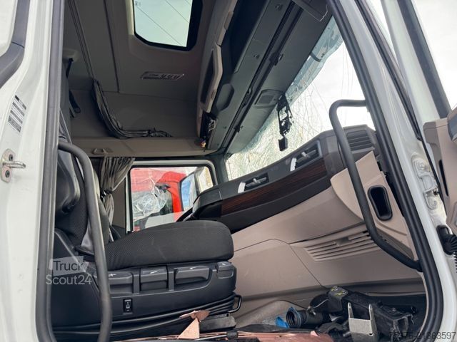 Volumen trækker DAF XG  480 FT Mega Unfallschaden/damaged