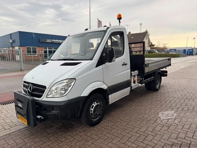 Kipper Mercedes-Benz 513 CDI, Crane Hiab 022-2 kipper