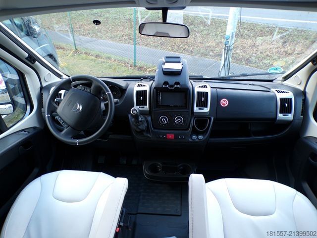 Halvintegreret autocamper BÜRSTNER Lyseo TD 690 G Isofix, elekt. Hubbett,L-Sitzgr.