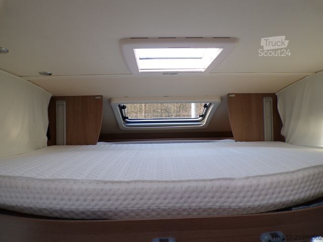 Halvintegreret autocamper BÜRSTNER Lyseo TD 690 G Isofix, elekt. Hubbett,L-Sitzgr.