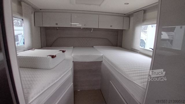 Halvintegreret autocamper BÜRSTNER Lineo T 690 G