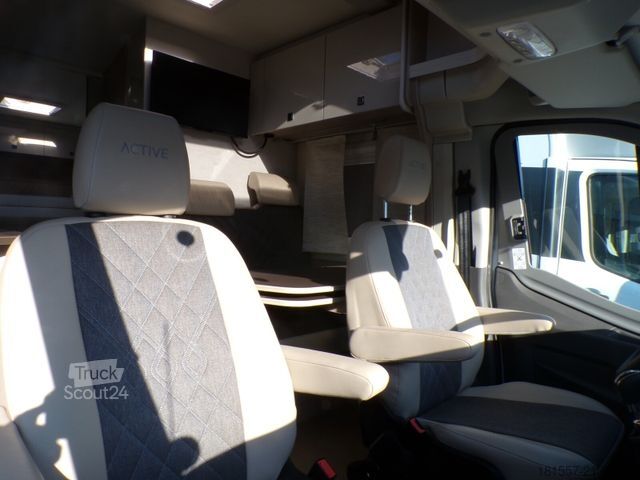 Halvintegreret autocamper BÜRSTNER Lineo T 700