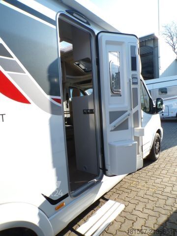 Halvintegreret autocamper BÜRSTNER Lineo T 700