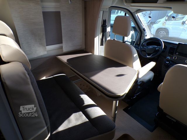 Halvintegreret autocamper BÜRSTNER Lineo T 700