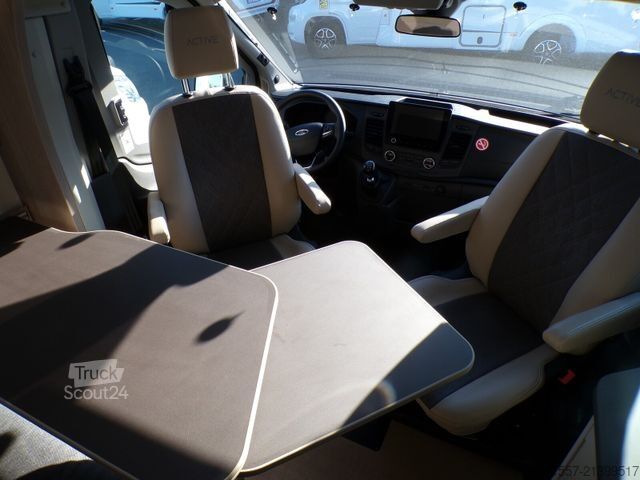 Halvintegreret autocamper BÜRSTNER Lineo T 700