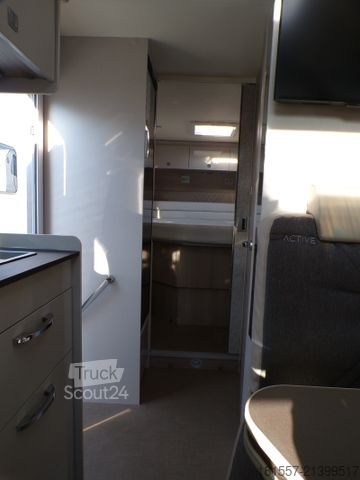 Halvintegreret autocamper BÜRSTNER Lineo T 700