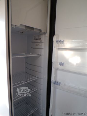 Halvintegreret autocamper BÜRSTNER Lineo T 700