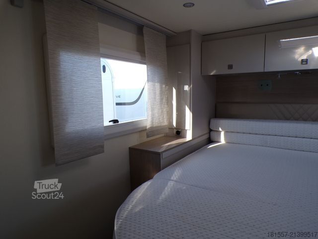Halvintegreret autocamper BÜRSTNER Lineo T 700