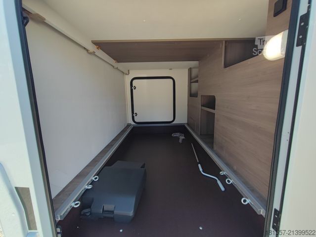 Halvintegreret autocamper CARADO T 447 Pro +, SAT-TV/ Markise, Combi 6 E