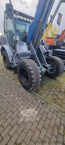 Kolesni nakladalnik KRAMER 8095Tele , Top Ausstattung