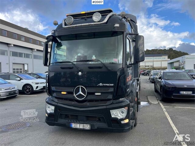 Standard-SZM Mercedes-Benz 2046LS