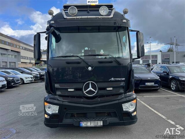 Standard-SZM Mercedes-Benz 2046LS