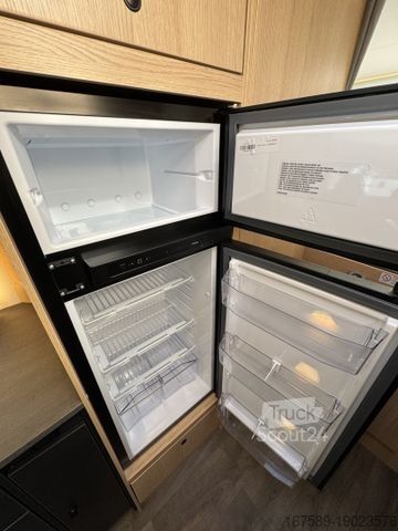 Autocaravana con alcoba SUNLIGHT A 70, 4t,Navi,RFK,Sat,TV,Markise,Perform Grey