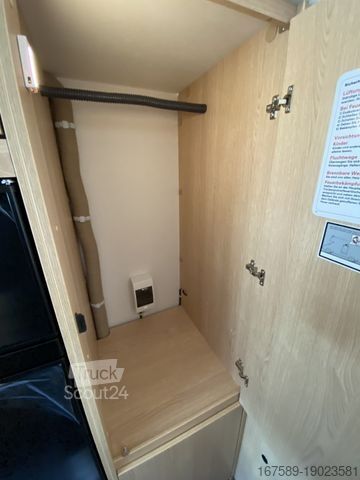 Autocaravana con alcoba SUNLIGHT A 70, Navi,Twin RFK,Sat,TV,Markise,Green Trail