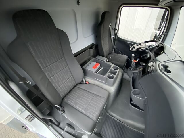 Camion cu platformă și prelată Mercedes-Benz Atego 1223 | Palfinger LBW*HU bis 03/25