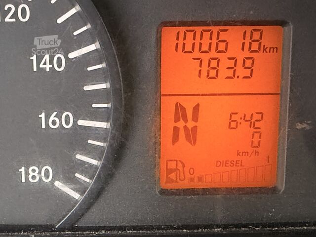 Magasin Mobile Mercedes-Benz Foodtruck, Imbisswagen, Food Truck mit neuer Küche und Ausstattung