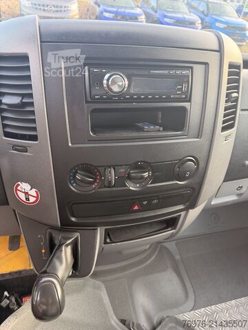 Magasin Mobile Mercedes-Benz Foodtruck, Imbisswagen, Food Truck mit neuer Küche und Ausstattung