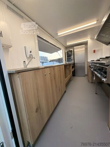 Magasin Mobile Mercedes-Benz Foodtruck, Imbisswagen, Food Truck mit neuer Küche und Ausstattung