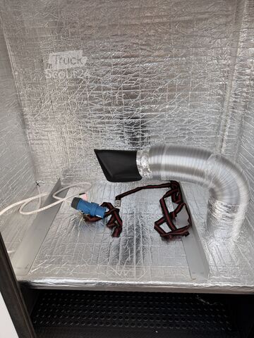 Magasin Mobile Mercedes-Benz Foodtruck, Imbisswagen, Food Truck mit neuer Küche und Ausstattung