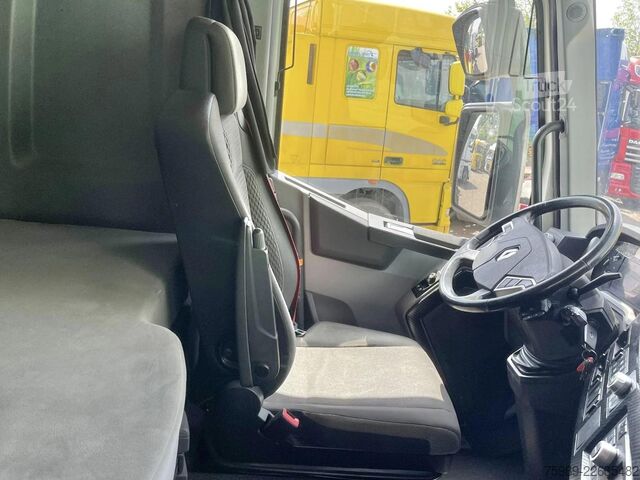 Volume SCM Renault T480 VF611A362MD029904  2X FUEL TANK, PARKING A...