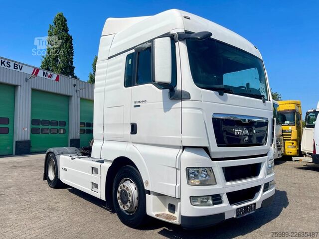 Standard-SZM MAN TGX 18.440 EURO5 RETARDER, 2X FUEL TANK, FRIGO
