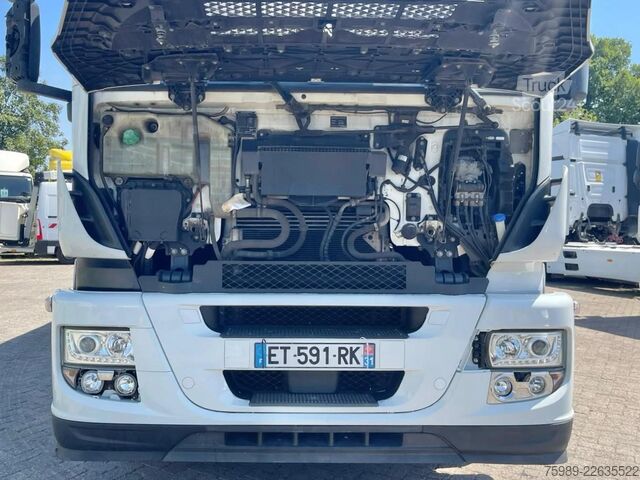 Jäähdytetyt/pakastetut kuljetukset Iveco Stralis 270 CNG! 294094 km!!  9.05 m long body!...