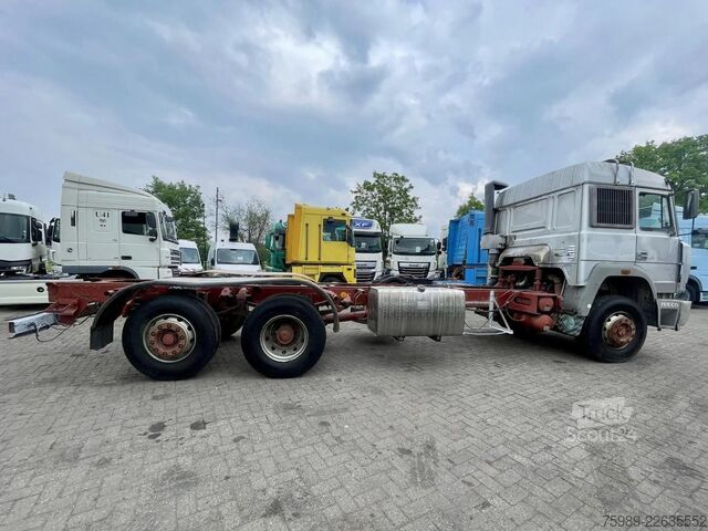 Raskas käyttö Iveco Turbostar 190.36 6x2  clean chassis