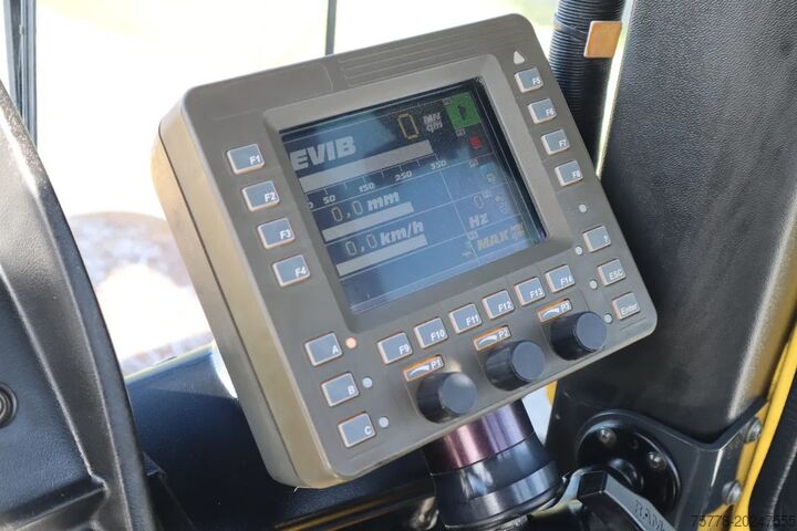 Rouleau vibrant Bomag BW213 D-4 | LOW HOURS! | EVIB | GOOD CONDITION