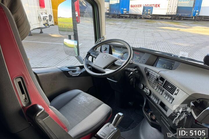 Estándar-SZM Volvo FH 460 Globetrotter, Euro 6, / 6x2 / Standklima