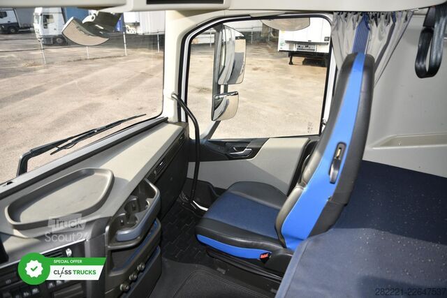 Tracteur routier standard VOLVO FH 500 Globetrotter XL Varios