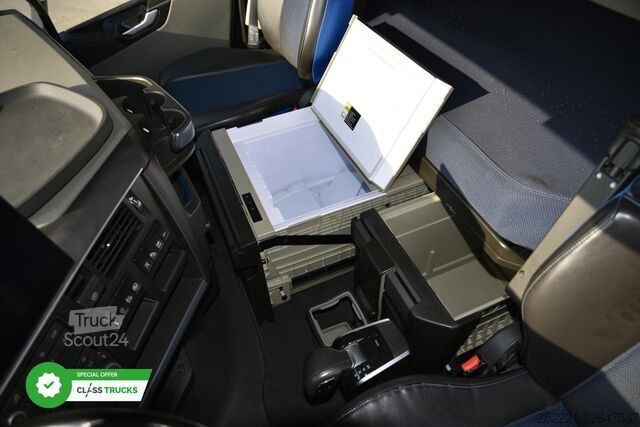 Tracteur routier standard VOLVO FH 500 Globetrotter XL Varios