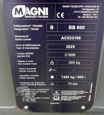 Heftruck MAGNI BB 600 / Betonkübel