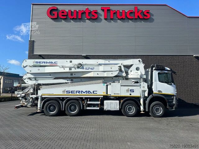 Бетононасос Mercedes-Benz Arocs 4451 8X4 + SERMAC 5Z42 BETONPOMP/BETONPUM...